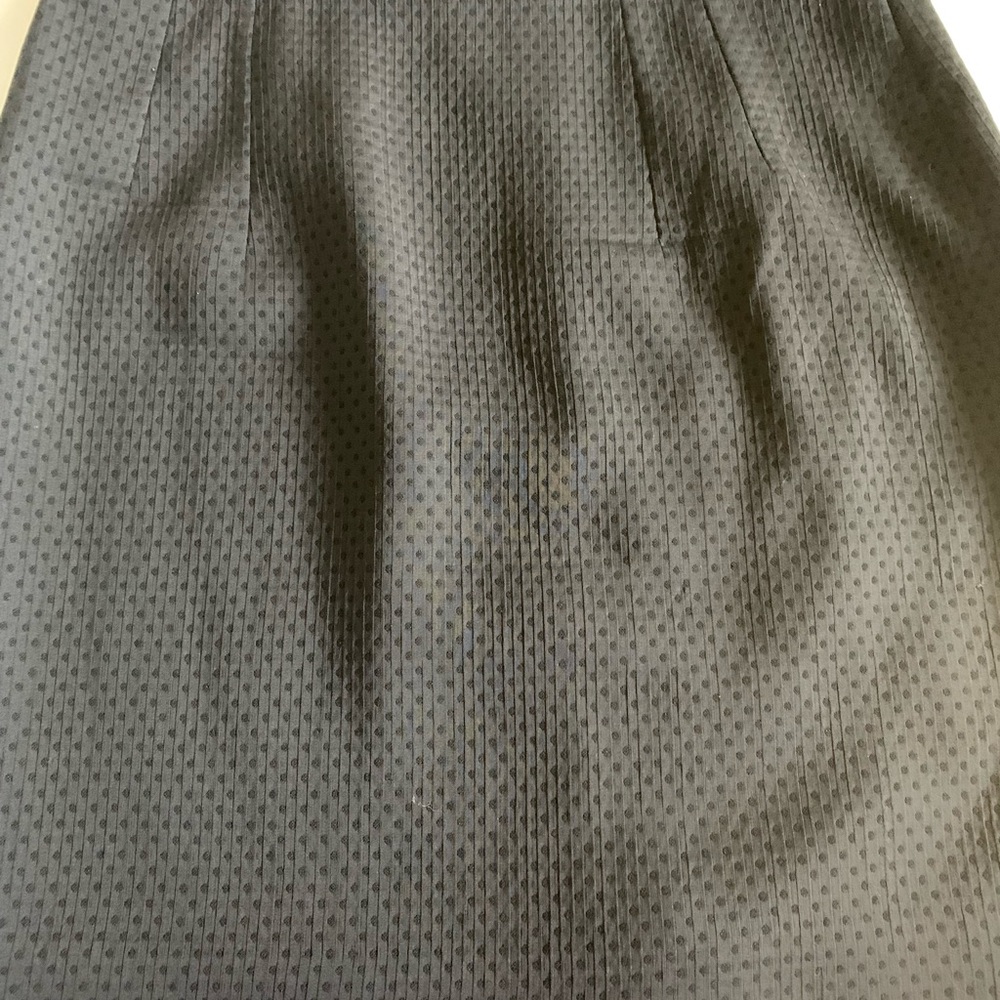 Elegant Armani Collezioni Black Textured Skirt